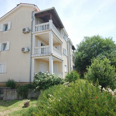 Apartments Novak By El-Pi Tours Malinska Kültér fotó