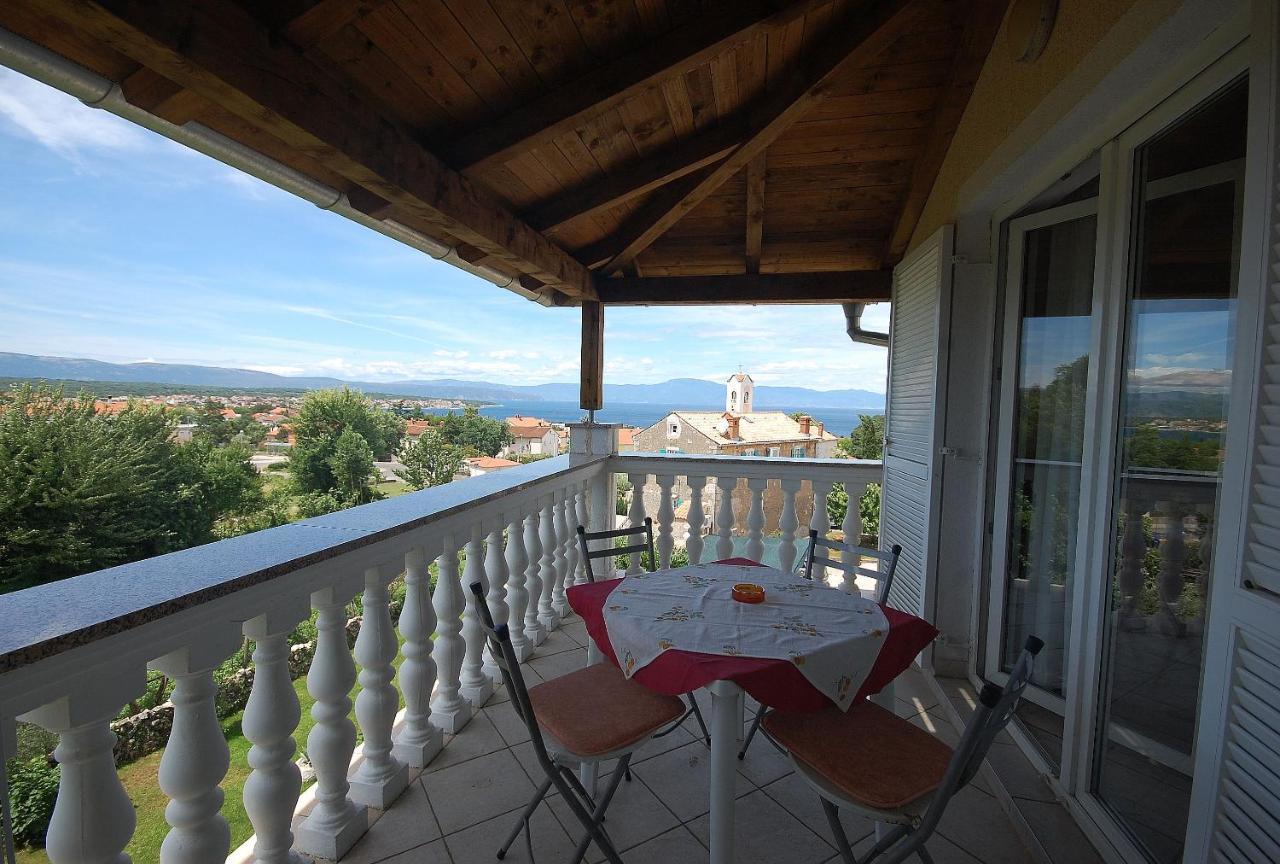 Apartments Novak By El-Pi Tours Malinska Kültér fotó